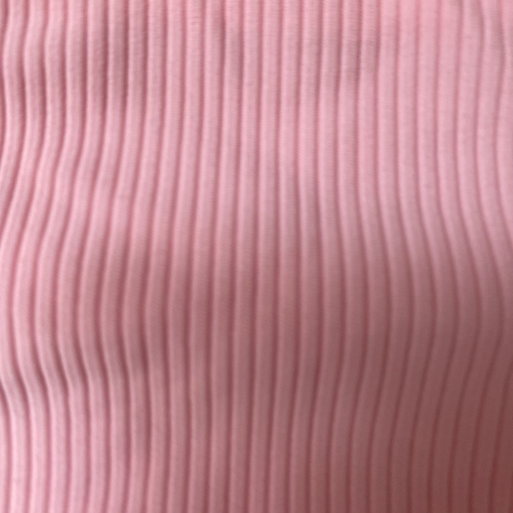 Pink Bikini - Picture 4 of 7